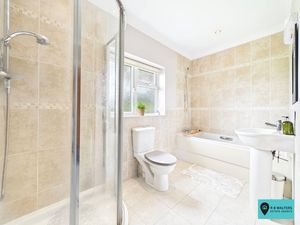 En Suite - click for photo gallery